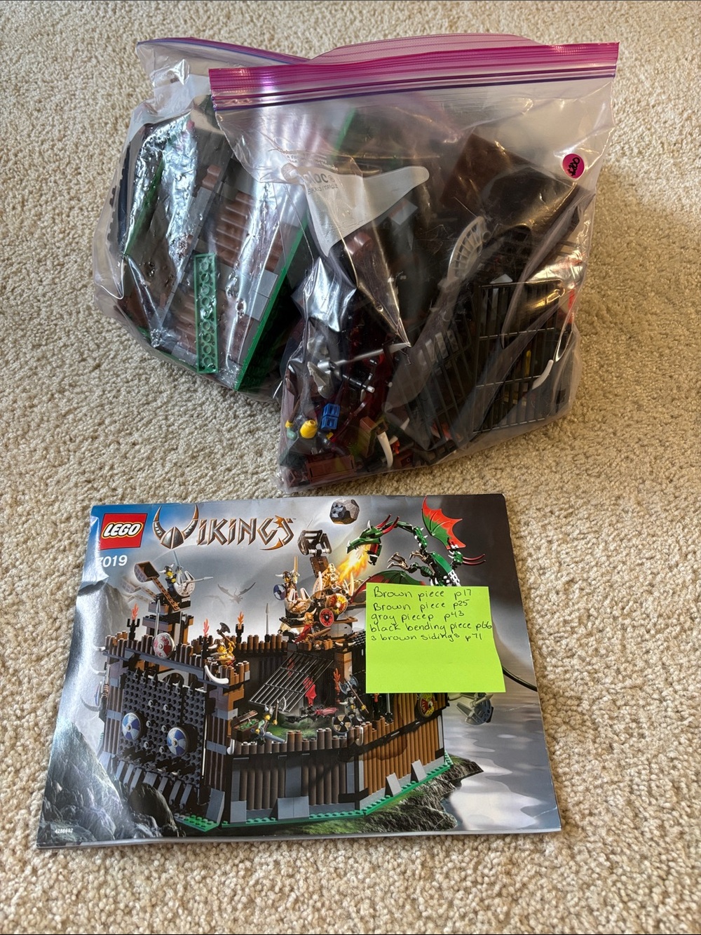 LEGO Vikings Set Pieces in Brown, Green & Black